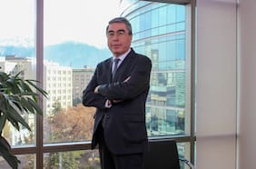 Quién es Osvaldo Adasme, el elegido del gobierno para llenar el cupo vacante en el consejo de la CMF