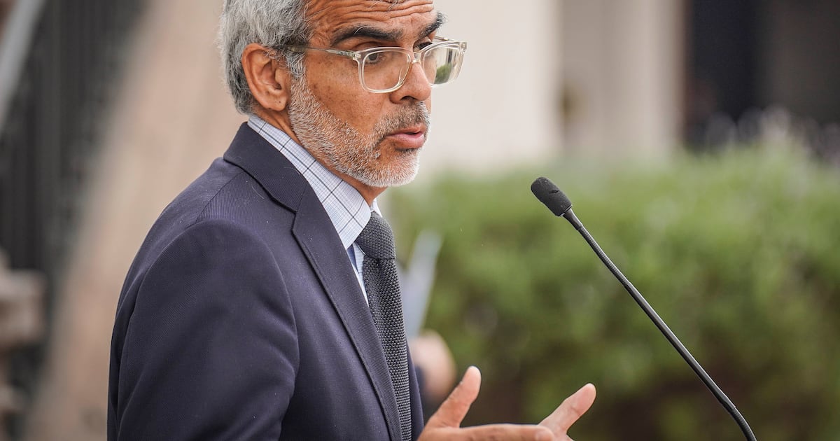 Ministro Cordero resalta la autonomía del Ministerio Público tras dichos de fiscal que descartan activismo de Julia Chuñil