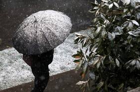 Nevadas, viento y lluvia: frente de mal tiempo se aproxima este domingo a la RM y otras céntricas regiones