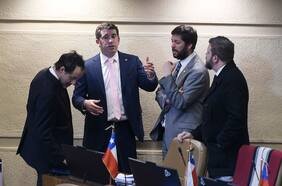 Líos de platas: diputados republicanos solicitan sesión especial de la Cámara para que el contralor entregue detalles del caso Democracia Viva