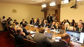 Gobierno sufre nuevo revés en su insistencia con levantar el secreto bancario