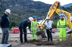 En gira por Aysén: Boric pide a futuro gobierno la continuidad de las obras de conectividad en la Carretera Austral