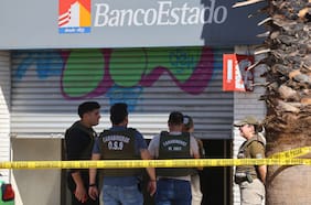 Sustraen 7 millones de pesos en robo a sucursal de BancoEstado en La Florida: le quitaron el arma a un guardia