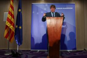 Puigdemont pide una ley de amnistía antes de negociar investidura y complica al PSOE y al PP