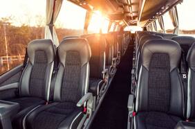 Argentina se anticipa a Chile y exige cinturones de tres puntos en buses interprovinciales