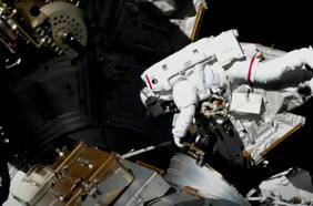 El gran susto que sufrió un cosmonauta durante una caminata espacial