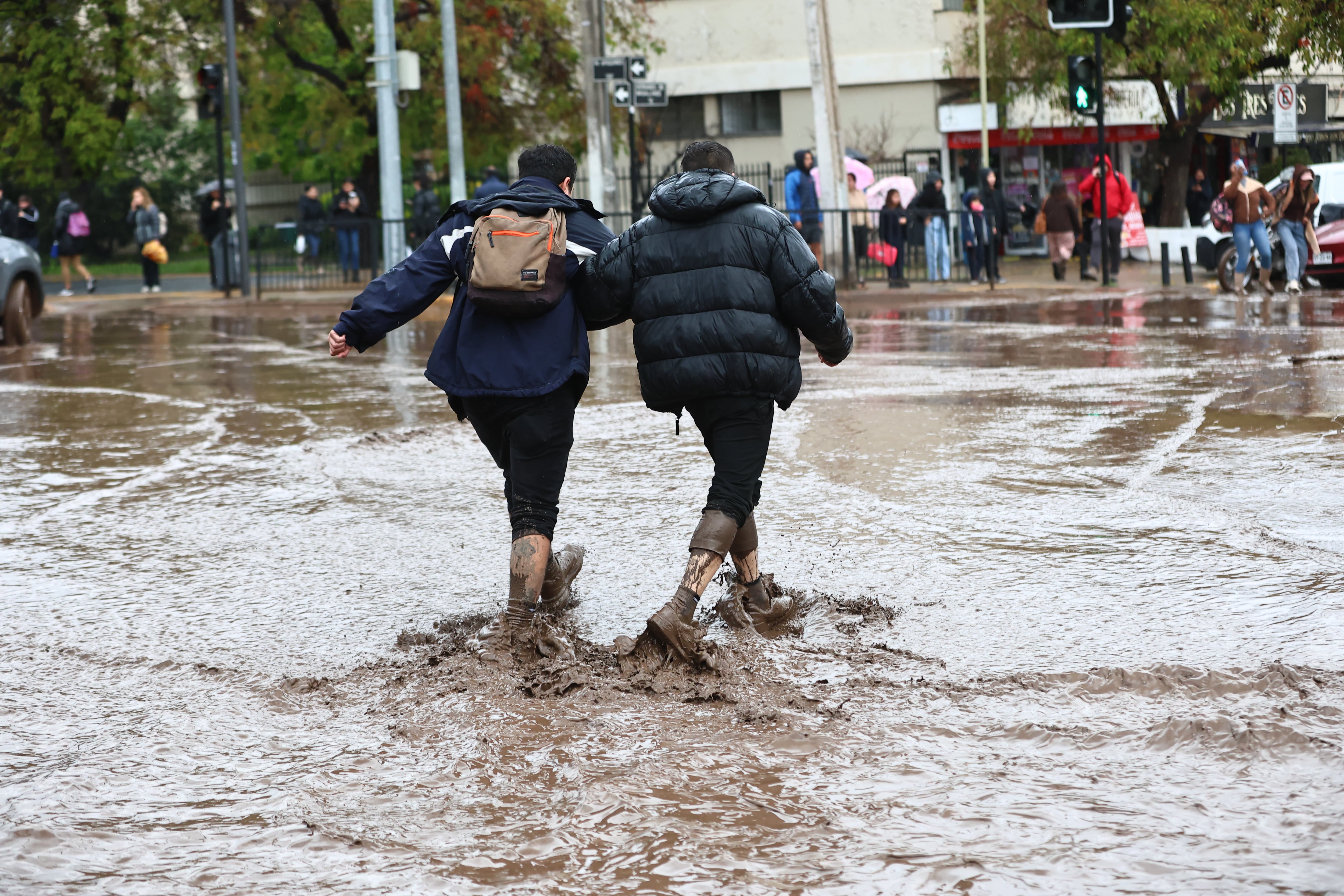 Cuáles son los récords de lluvia en Valparaíso y la RM.