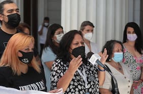 La otra pugna de la megatoma de San Antonio: pobladores apuntan a exconvencional María Rivera por fallida asesoría legal