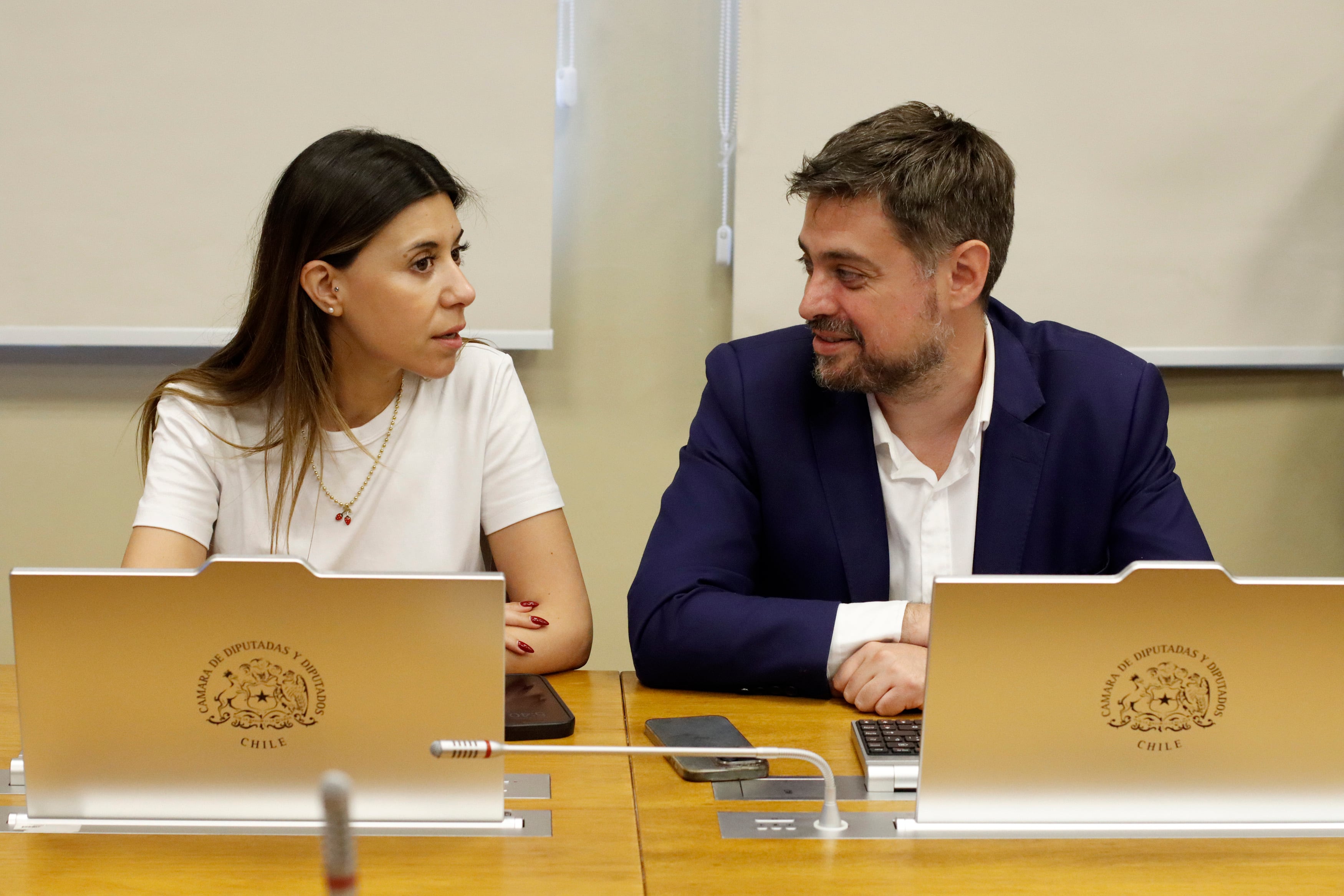 1 DICIEMBRE 2025
DANIELLA CICARDINI Y DANIEL MANOUCHEHRI, DURANTE COMISIÓN ACUSACIÓN CONSTITUCIONAL DIEGO SIMPERTIGUE EN LA CÁMARA DE DIPUTADOS.
FOTO: DEDVI MISSENE