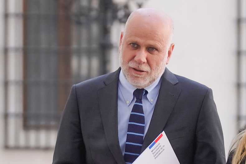 ALVARO ELIZALDE, MINISTRO SECRETARIO GENERAL DE LA PRESIDENCIA