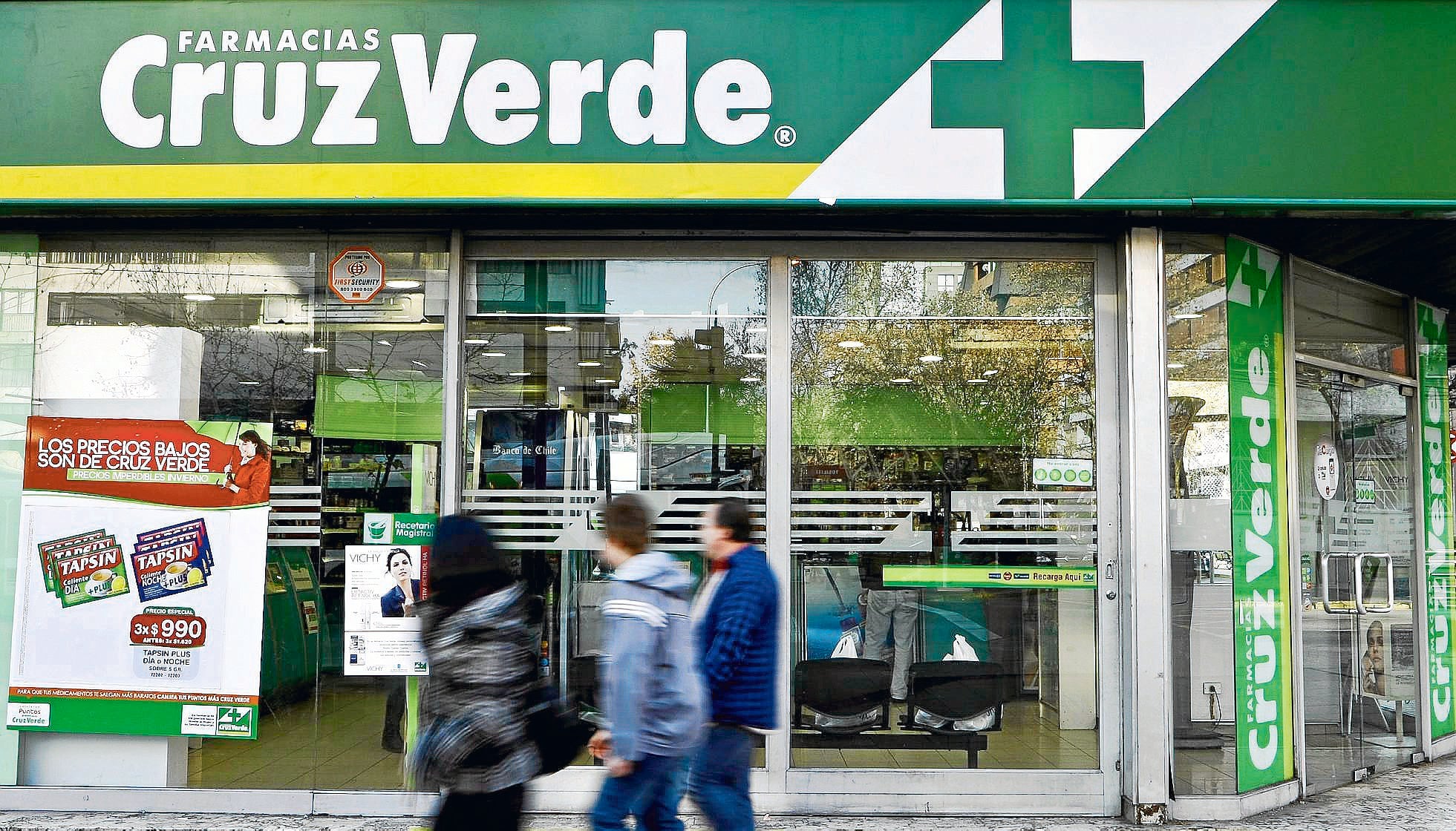 Cuatro detenidos tras violento robo a farmacia en Lo Prado: persecución terminó con disparos en Ruta 68