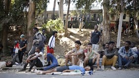 Marruecos frena intento masivo de cruce irregular hacia Ceuta: hay 61 detenidos y 111 migrantes interceptados