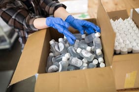 “De suma gravedad”, “indignación y “amateurismo”: las críticas al ISP y Salud tras aclaración sobre cuarentena de insumos contaminados