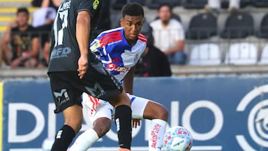 Con lágrimas por el debut: la emotiva reacción de Jhon Cortés tras la victoria de la U en Coquimbo