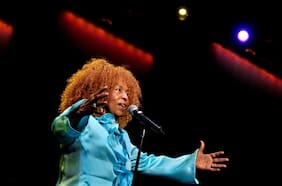 Un ícono del soul: Roberta Flack muere a los 88 años