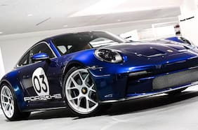 El 911 cumple 60 años y Porsche trae a Chile una edición especial de US$399.000