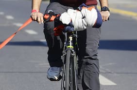 Ciclista fallece en Río Bueno tras chocar contra barrera en la carretera: tenía problemas en los frenos