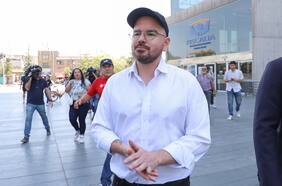 El emplazamiento de Jackson a diputados de bancada UDI a casi un año de demanda por difamación en caso “líos de platas”