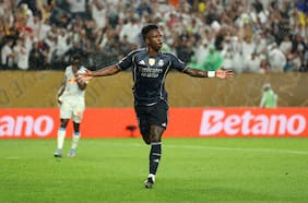 Retiene a una de sus estrellas: el Real Madrid sentencia las especulaciones y anuncia la renovación de Vinícius Junior