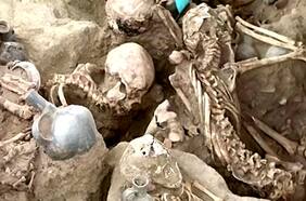 Arqueólogos descubren esqueletos de la civilización precolombina