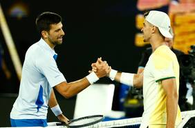 El sufrido debut de Novak Djokovic en el Abierto de Australia ante un joven tenista de 18 años