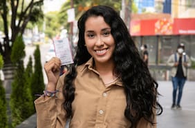 Una persona con el salario anual de 100 mil chilenos: Así participan en el país por el mayor pozo del mundo