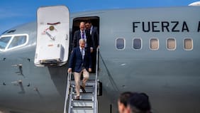 El modelo de viajes de Kast: Presidencia alterna vuelos comerciales y aviones de la FACH en giras dentro y fuera de Chile