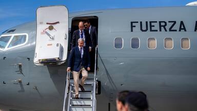 El modelo de viajes de Kast: Presidencia alterna vuelos comerciales y aviones de la FACH en giras dentro y fuera de Chile