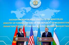 Estados Unidos pretende sacar a las exrepúblicas soviéticas de las órbitas rusa y china