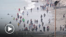 Impacto en España por ingreso masivo de migrantes a Ceuta: cruzaron a nado desde Marruecos