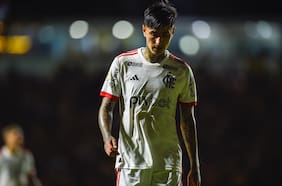 La curiosa agresión de Erick Pulgar a Jorginho en el triunfo de Flamengo sobre Palmeiras que llama la atención en Brasil