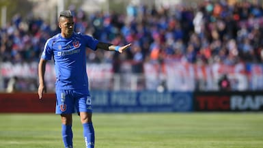 Leandro Fernández está a un paso de rescindir su contrato con la U para ser compañero de Brayan Cortés en Argentina