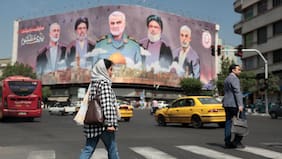 Irán autoriza formalmente a las mujeres a conducir motos