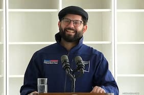 La emoción de Boric al ver a su pareja y a su hija en medio de una actividad presidencial