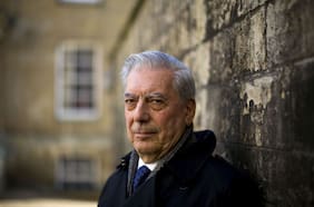 Columna de Enrique Krauze: Lectores de Vargas Llosa