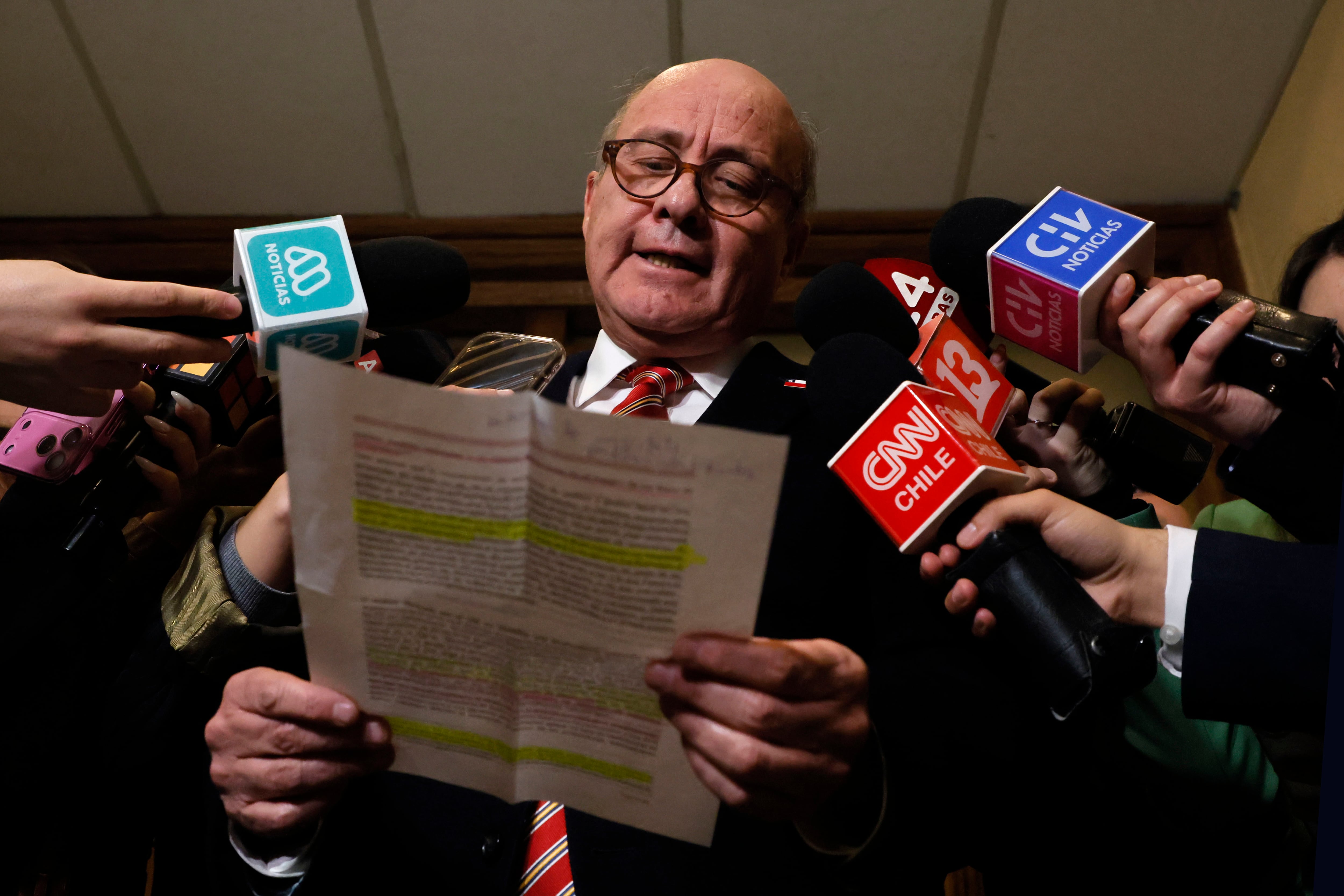 Quiroz presiona para mantener votación de megaproyecto a pesar de pausa propuesta por presidenta del Senado