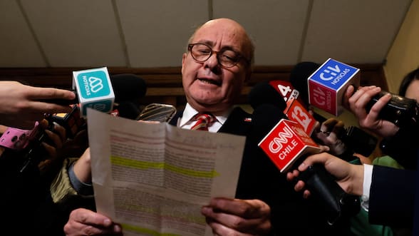 Quiroz presiona para mantener votación de megaproyecto a pesar de pausa propuesta por presidenta del Senado