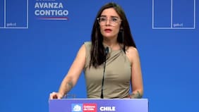 La Moneda responde a Kast: “Para ser gobierno se requiere caminar y masticar chicle al mismo tiempo”