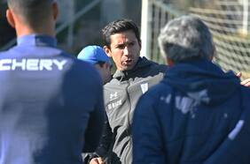 ¿Por qué Nicolás Núñez fue el elegido?: el rebelde estilo de trabajo del nuevo técnico de la UC que convenció en tiempo récord a Cruzados