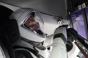 Comienza la operación de rescate de los astronautas varados en el espacio