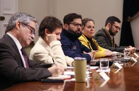 “Quiero que en esta reunión tomemos medidas concretas”: Boric encabeza gabinete pro seguridad en La Moneda tras ola de homicidios