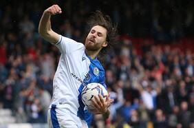 Brereton se queda sin Boxing Day: suspenden el duelo entre Hull City y Blackburn por casos de Covid