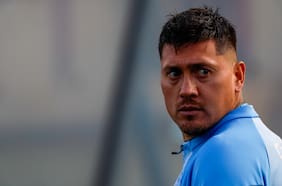 Las figuras del fútbol chileno que no encuentran club a una semana del cierre del libro de pases