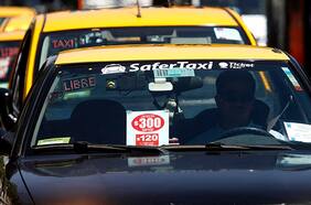 Se congela el parque automotor de taxis en Chile hasta 2025
