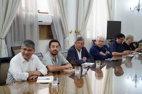 En carrera al Consejo Constitucional: la falta de cuadros que complica a Apruebo Dignidad y el ‘no’ de Martorell en RN