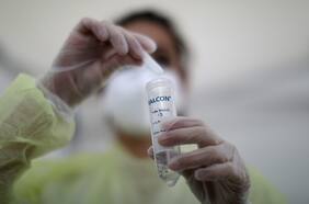 Con “ayuno” de al menos 30 minutos y sin maquillaje: El protocolo para el test de saliva del Covid-19