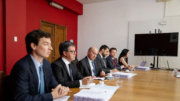 Quiroz perfila el equipo que lo acompañará en Hacienda en bilateral con Grau