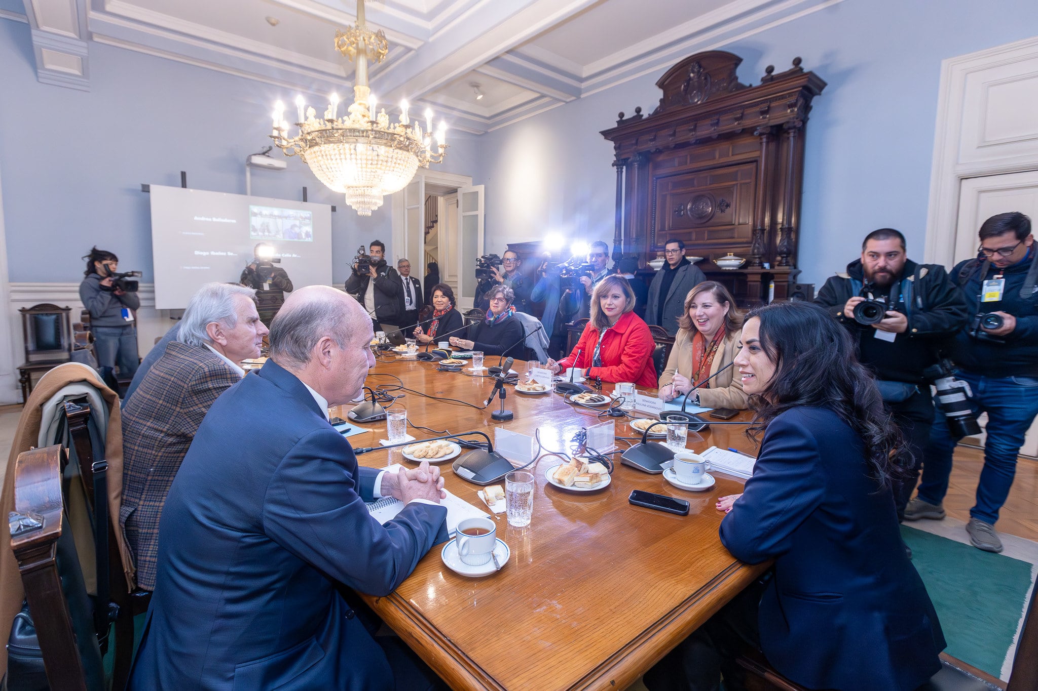 Nunca digas "nunca jamás": la trastienda de la jornada en la que Quiroz accedió a sentarse a negociar la megarreforma