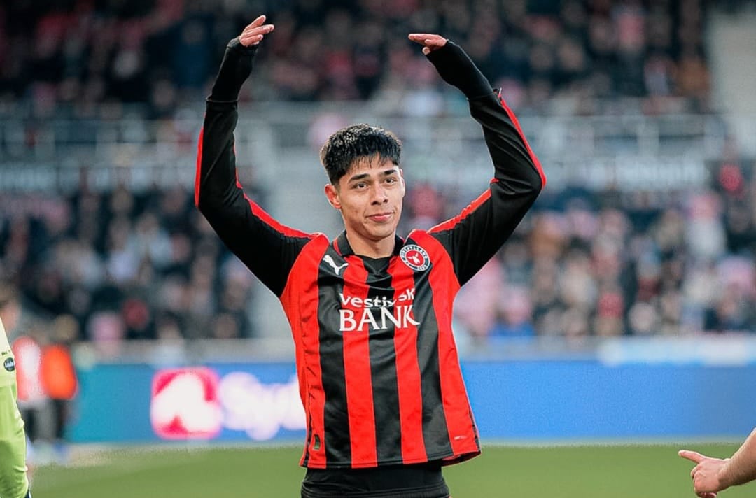 Con Darío Osorio como ejemplo: director deportivo de Midtjylland arremete con todo contra el proceso formativo de Chile