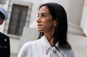 Ante alza “inevitable” de combustibles: Paulina Núñez compromete celeridad en tramitación de medidas económicas